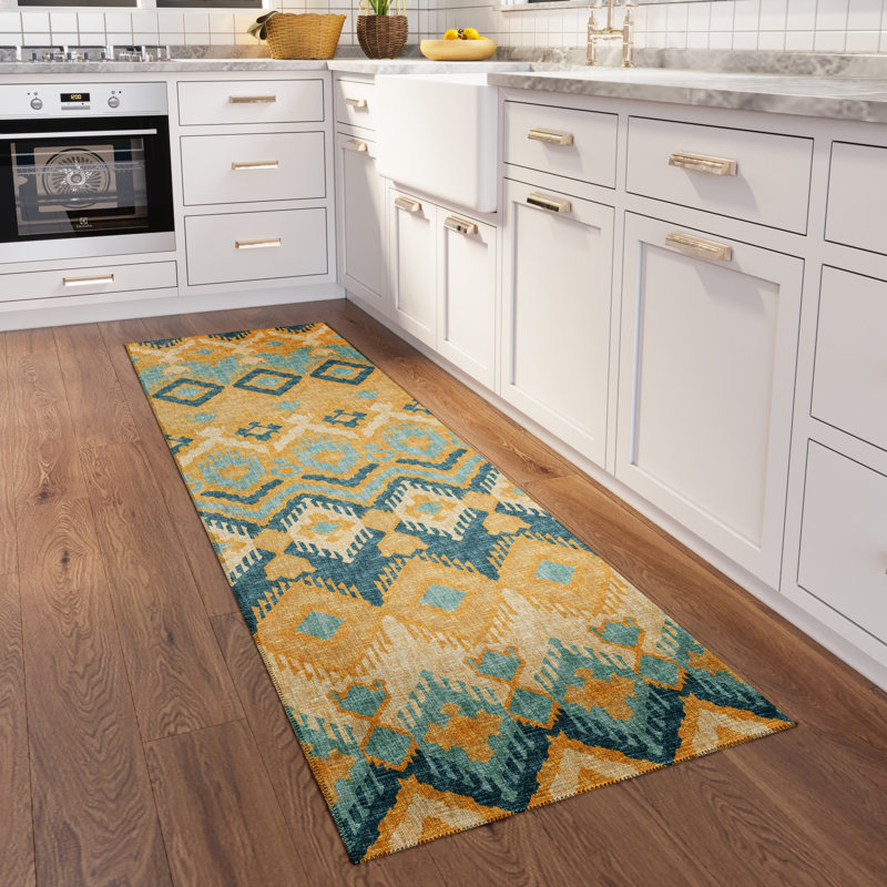 Tapis jaune / blanc / bleu tissé à la machine Hubbs, Tapis de couloir 2 pi 3 po x 7 pi 6 po