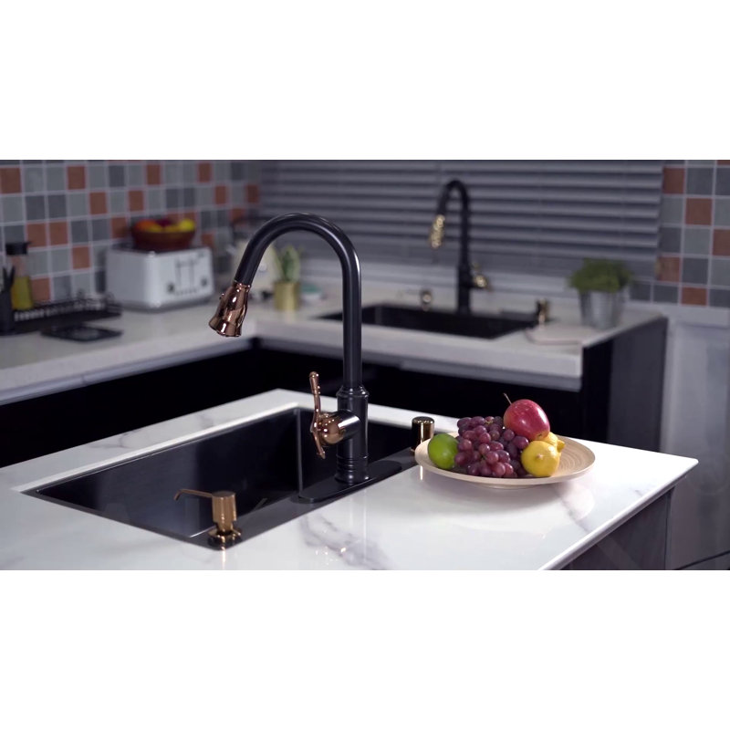 Brass Gold Single Handle Pull-Down Kitchen Faucet