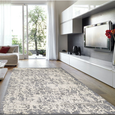 Matias Floral Indoor Rug