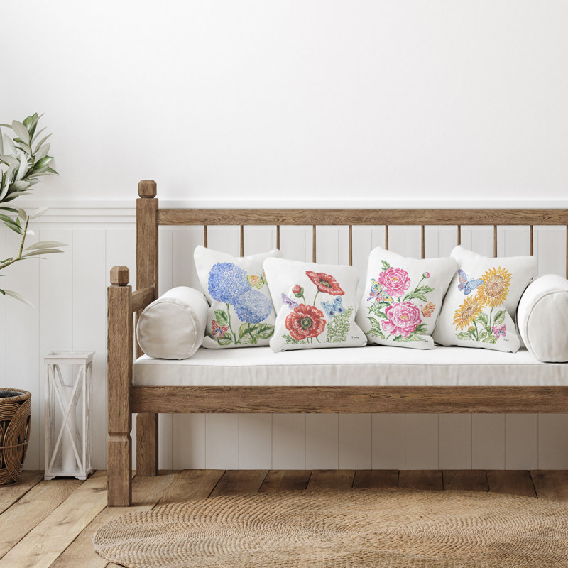 Ensemble de 4 coussins décoratifs imprimés Brushstroke Florals & Butterflies, design par Paul Brent, Carré 18 po, 4