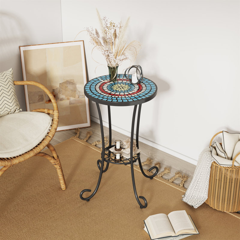 Table d'appoint de patio avec tablette
