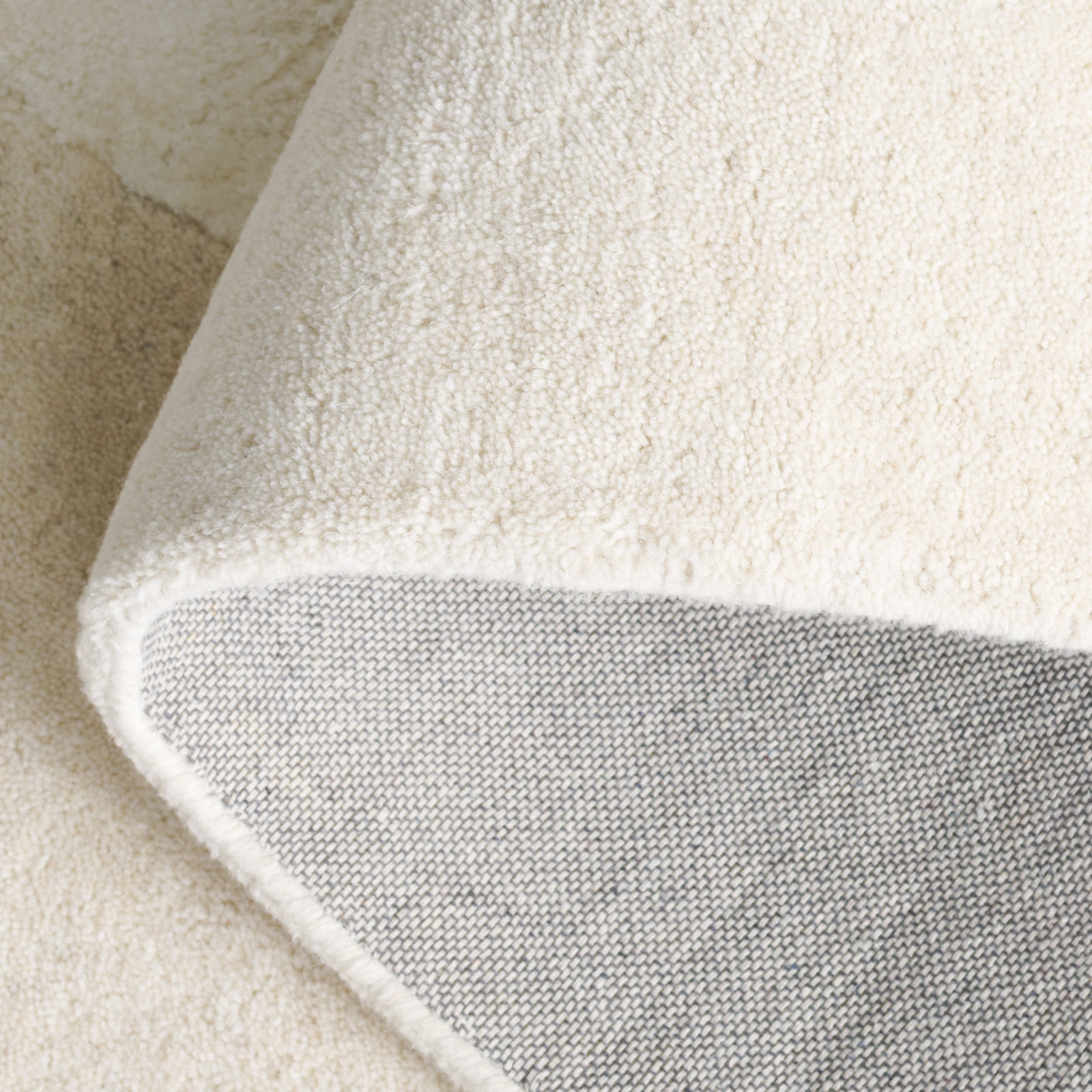Mullen Hand-Tufted Abstract Rug, Square 6'