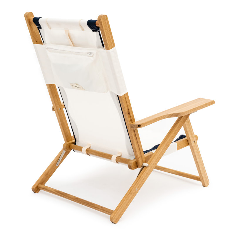 Tommy Chair, Rivie White