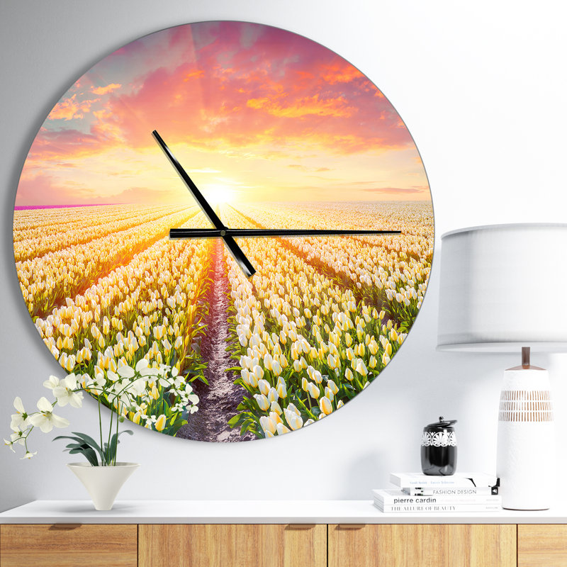 Horloge murale Swigart Farmhouse Designart, Moyen