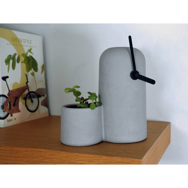 Analogue Concrete Mechanical Tabletop Clock, Black