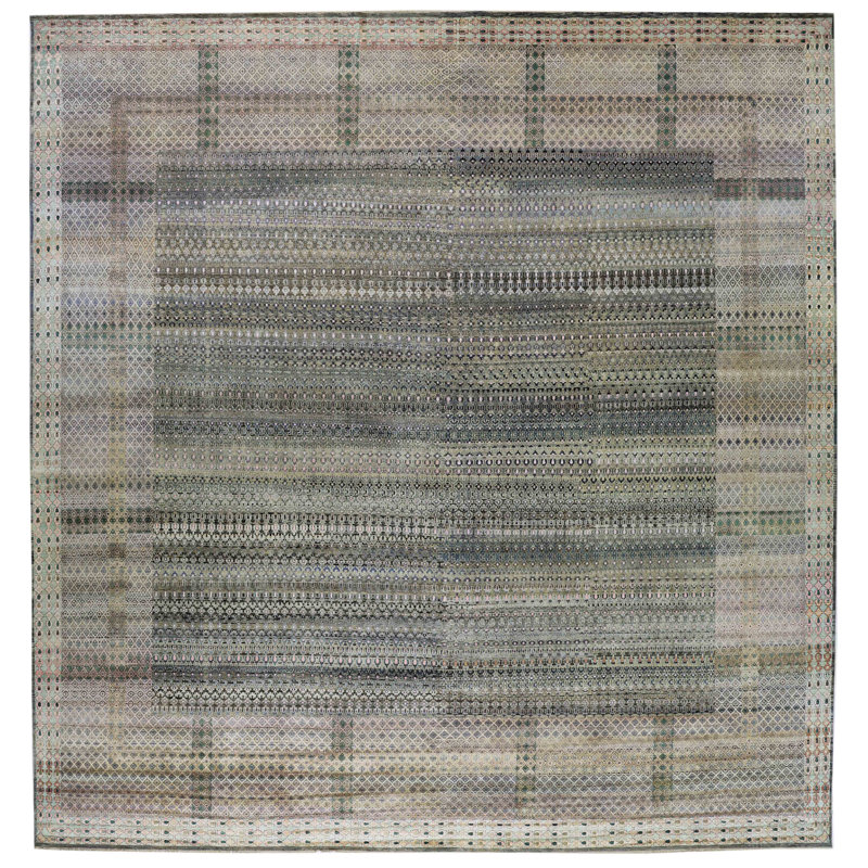 Silk Treasures Geometric Area Rug in Gray
