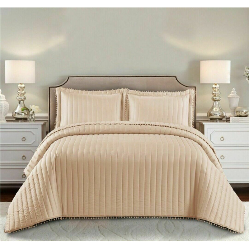 Willmot Microfibre Bedspread Set, 240 x 240 cm Bedspread - 2 Pillowcases, Beige
