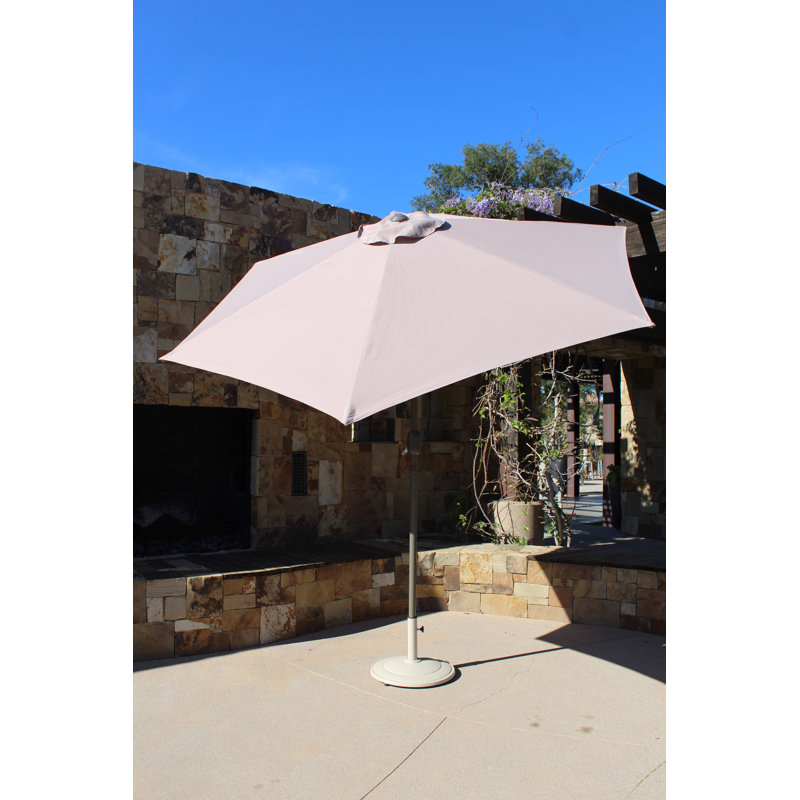 Parasol de patio 7 1/2 pieds à manivelle et inclinaison en aluminium, Kaki pâle