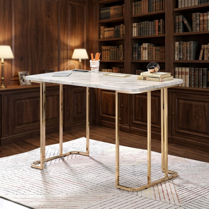 Bureau rectangulaire en faux marbre or / blanc 23,63 po Lamina avec ports USB, prises de courant et structure plaquée or