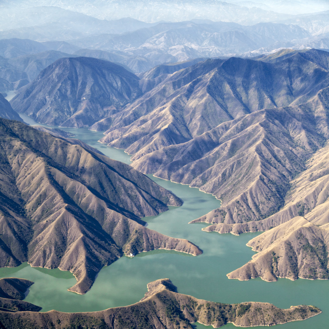 Chixoy Reservoir von Opla - Kunstdrucke auf Leinwand