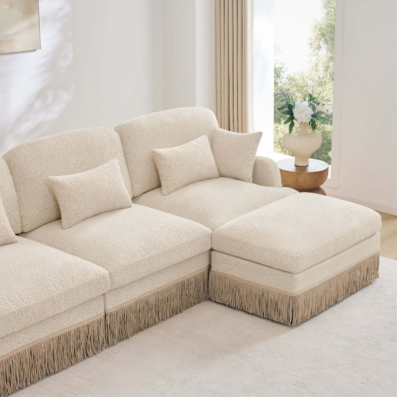 Canapé en L en chenille à imprimé léopard avec repose-pieds mobile et bordure à pampilles, 34.6" H x 100.3" W x 33" D, Beige