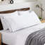 Fermeture de l'enveloppe du coussin en microfibre-104304776