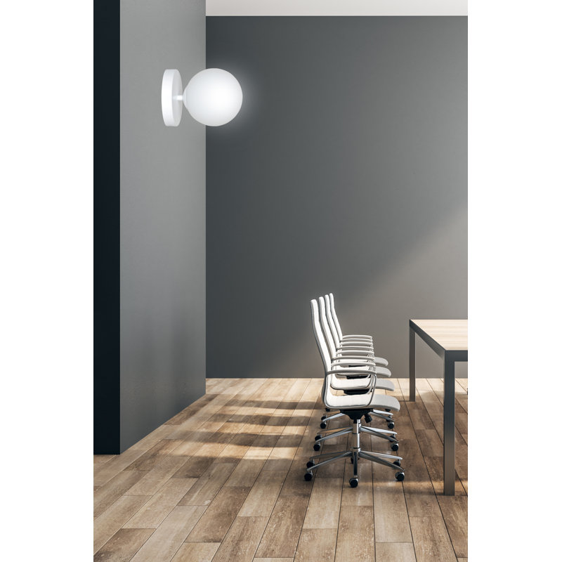 Gaen Steel Flush Mounted Sconce, White