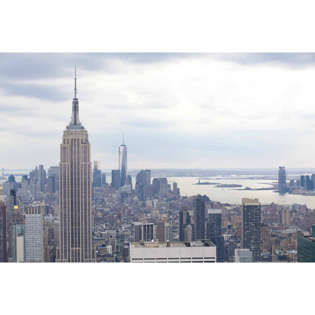 Empire State Building von Jayson - Wrapped Canvas Photograph