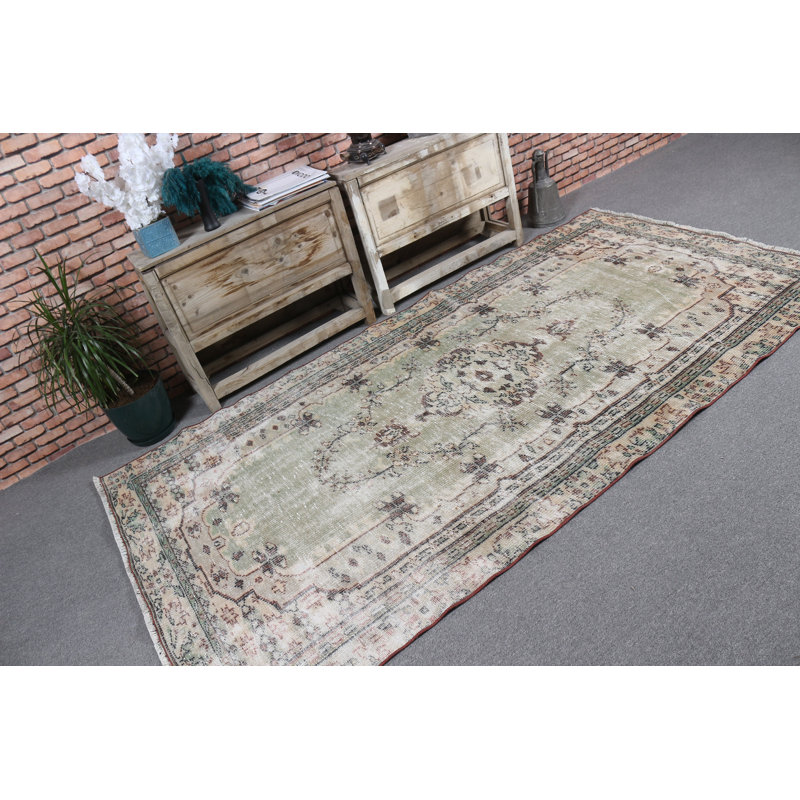 Tapis turc vert antique en laine idéal pour le style de chambre à coucher et pour pimenter votre décor avec une touche rétro