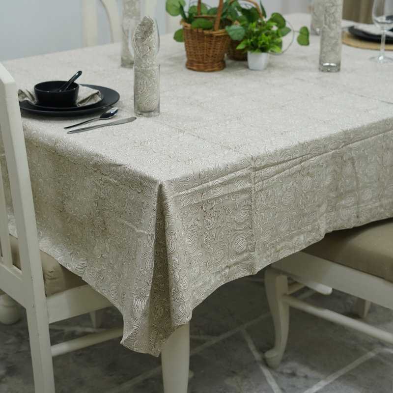 Red Barrel Studio® Classic Elegance: nappe en coton imprimée à la main pour toutes les occasions, 6 Kamal (6 places)