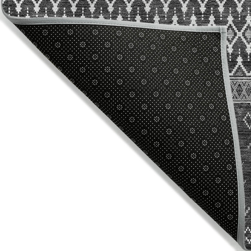  Emblyn Door Mat, Rectangle 1'8" x 2'6"