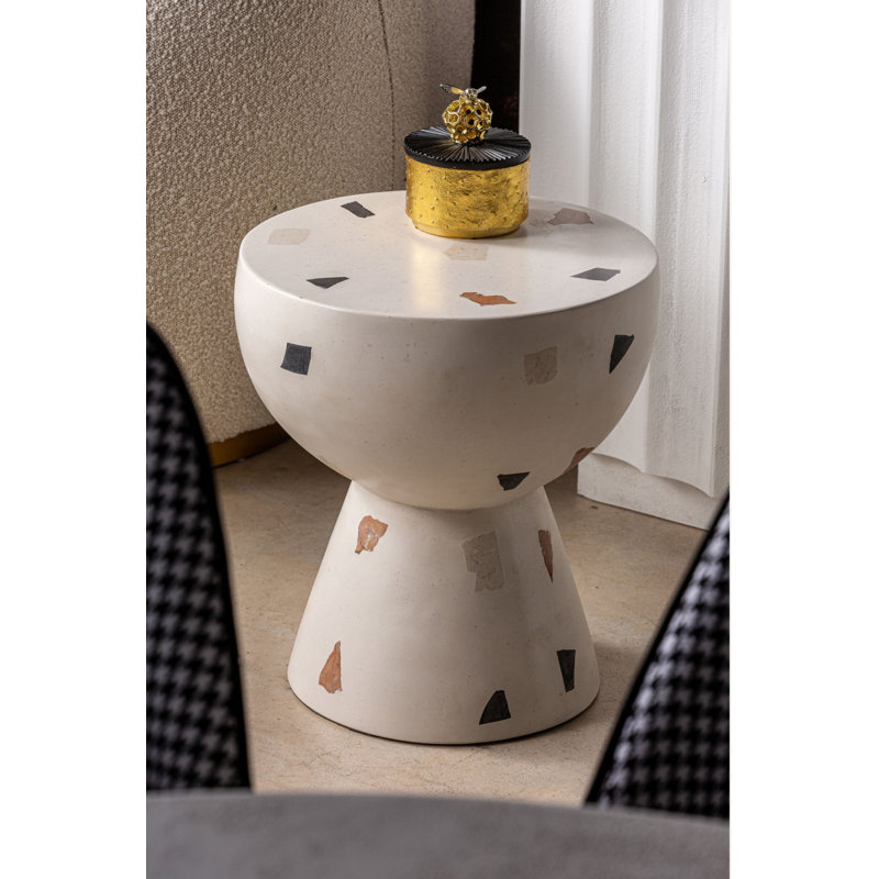 Massa Side Table