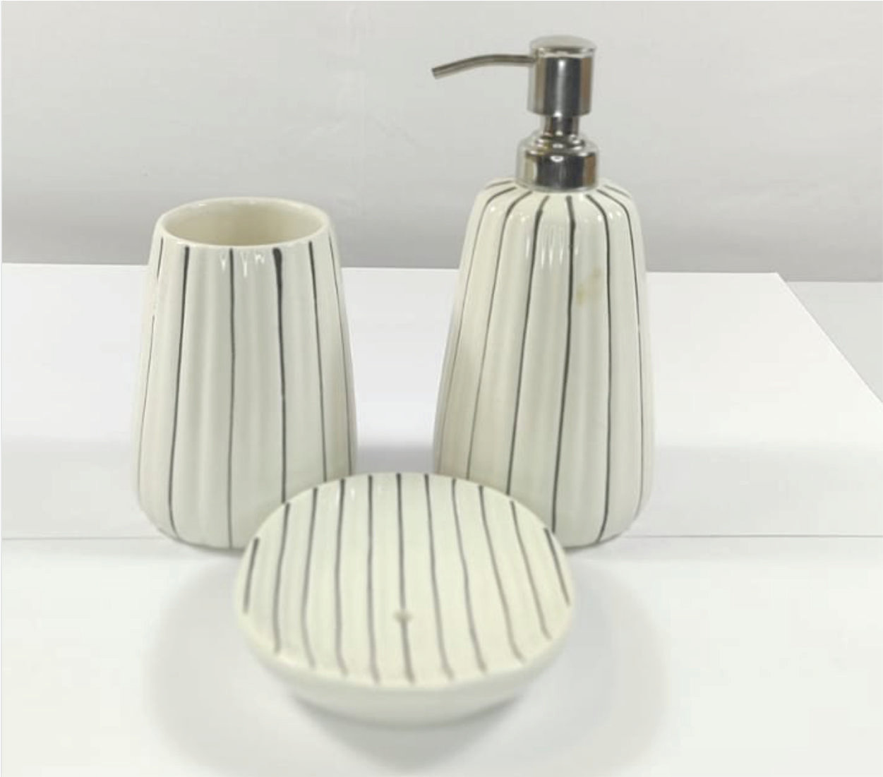 Latitude Run® Ceramic Porcelain Bathroom Accessory Set Wayfair 2951