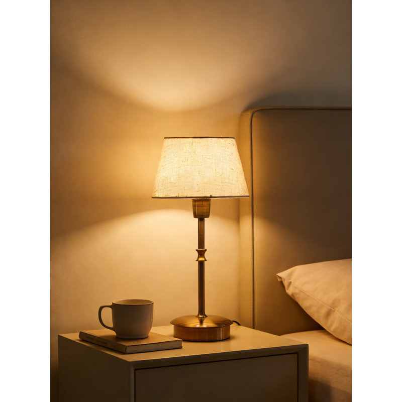 Lampe de table rechargeable sans fil avec abat-jour en tissu - pile 5200Mah, commande tactile à intensité variable, lumière sans fil portable pour la chambre à coucher, le salon, le bureau, le patio et l'extérieur
