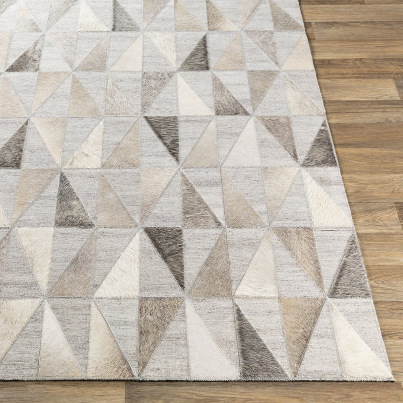 Eileen Geometric Indoor Rug, Rectangle 2' x 3'