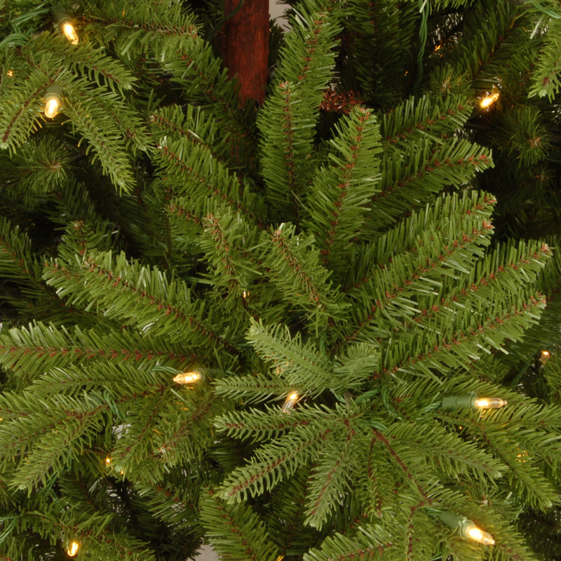 7.5' Pre-Lit Fir Tree