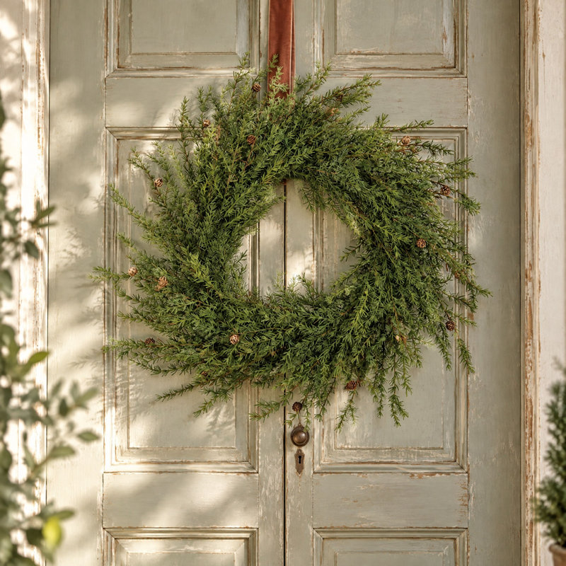 Couronne Evergreen Cedar & Pinecone