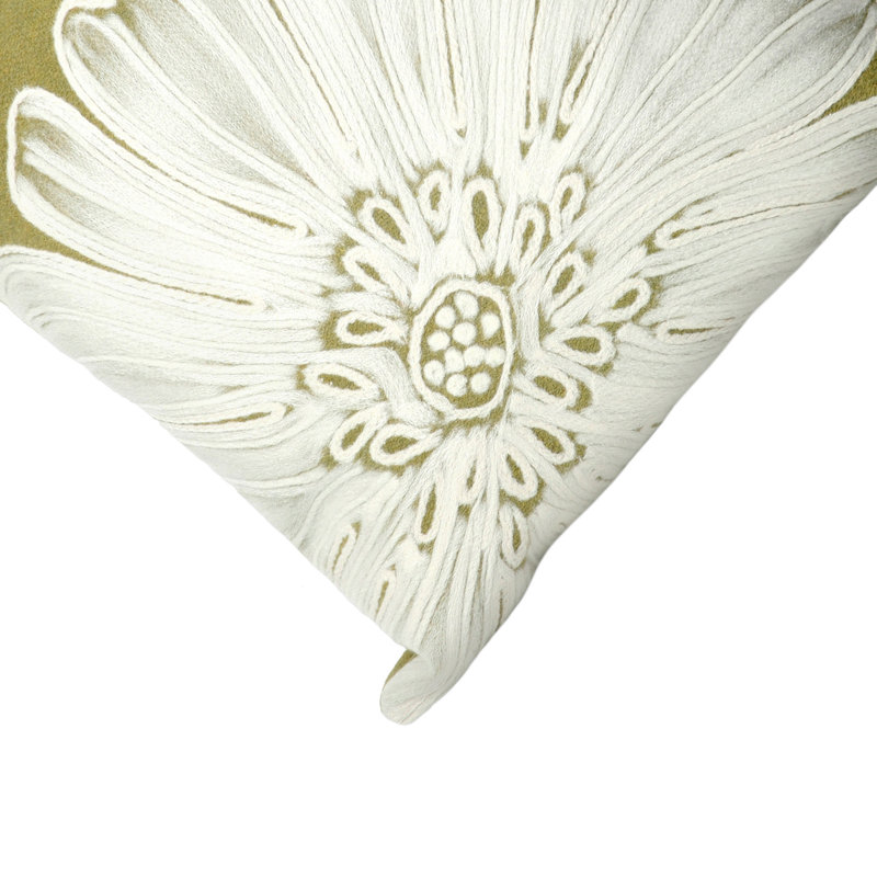 Antique Medallion Indoor/Outdoor Lumbar Pillow, Green