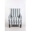 Chaise d'appoint rembourrée, fauteuil vintage avec tissu en lin rayé bleu et blanc et garniture cloutée pour le salon