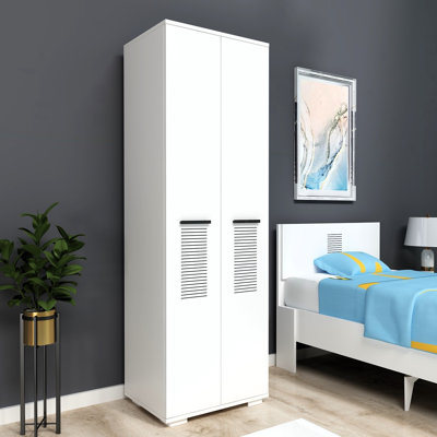 Latacha Armoire
