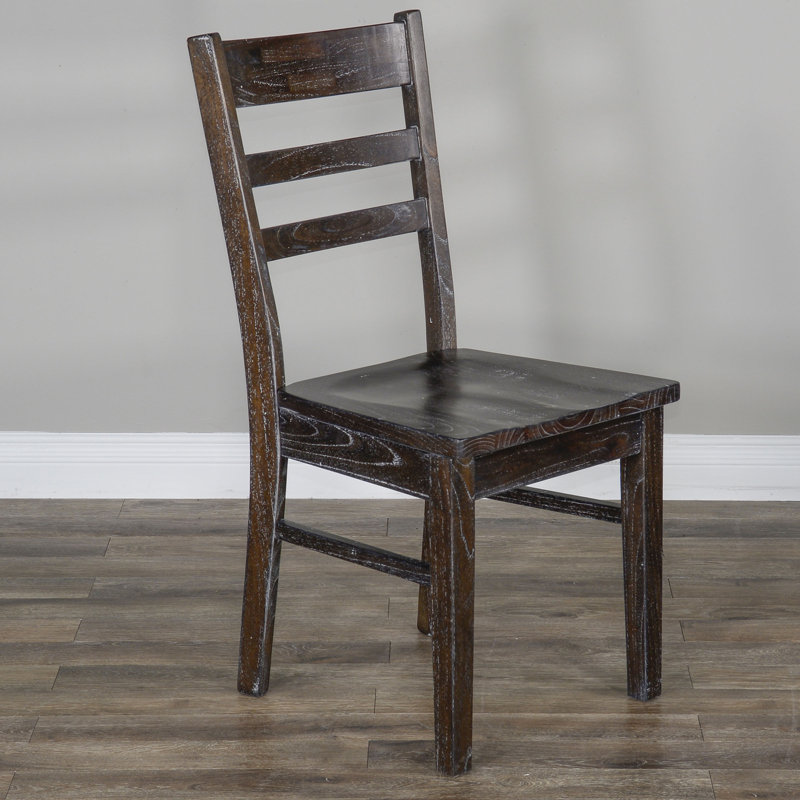 Chaise d'appoint à dossier échelle en brun