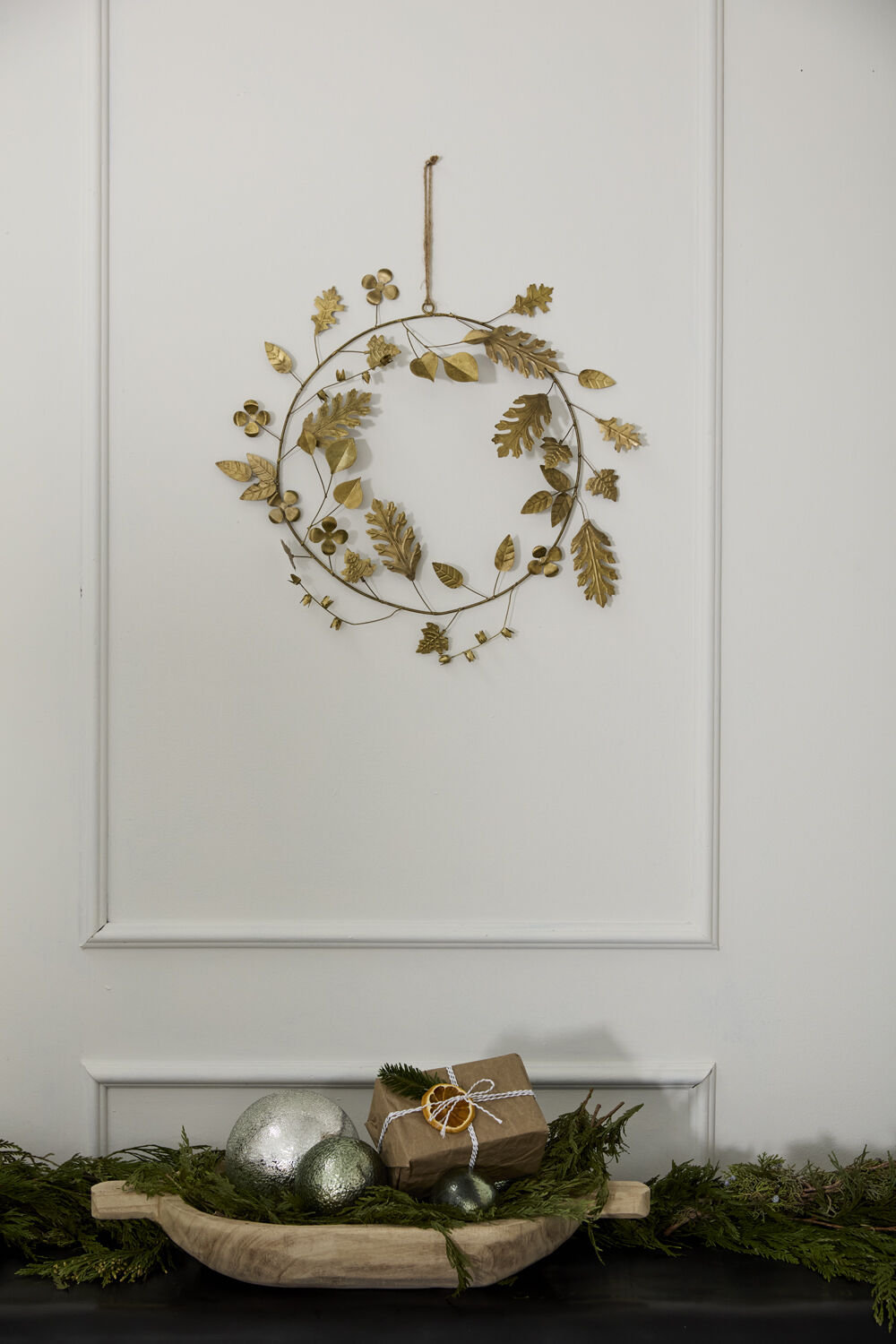 Cold Weather Wreath 17", 17" H x 0.1" W x 17" D