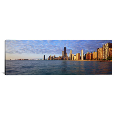 «Lake Michigan Chicago Illinois» par Panoramic Images - Impression sur toile tendue sur châssis