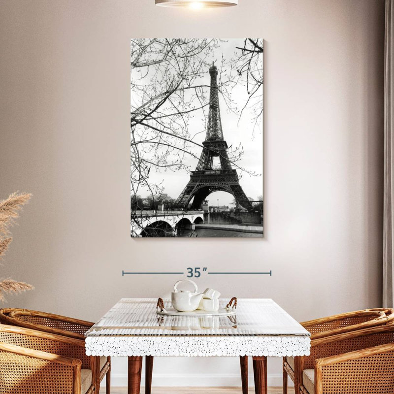 Tour Eiffel le long de la seine, H 48 po x l 32 po