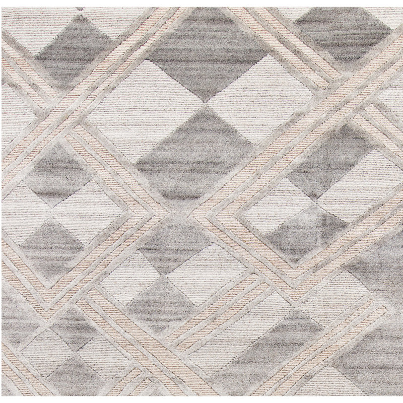 Hand Knotted Geometric Area Rug in Beige/Gray, Rectangle 6' x 9'