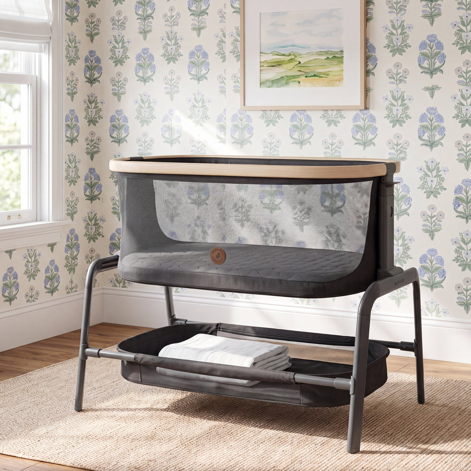 Iora Bedside Bassinet, Classic Green