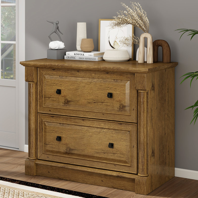 Classeur d'appoint à colonne romaine - Élégant pilier cannelé, finition en bois antique, armoire de rangement spacieuse avec dossier pour bureau à domicile, chêne rétro