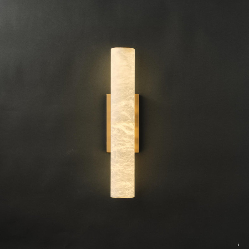 Applique murale à intensité variable avec abat-jour en albâtre Durkin, H 19,7 po x l 3 po x P 3 po, Laiton
