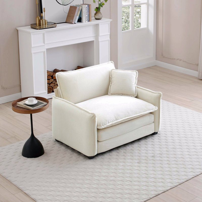 Canapé confortable à assise profonde simple avec un oreiller