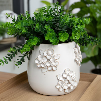Decorative Flower Bunches Planter For Indoor And Outdoor Spaces - Stylish Flower Pot For Patio, Living Room And Home Decor Accent - Ivory