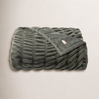 Ruched Bubble Faux Fur Throw Blanket