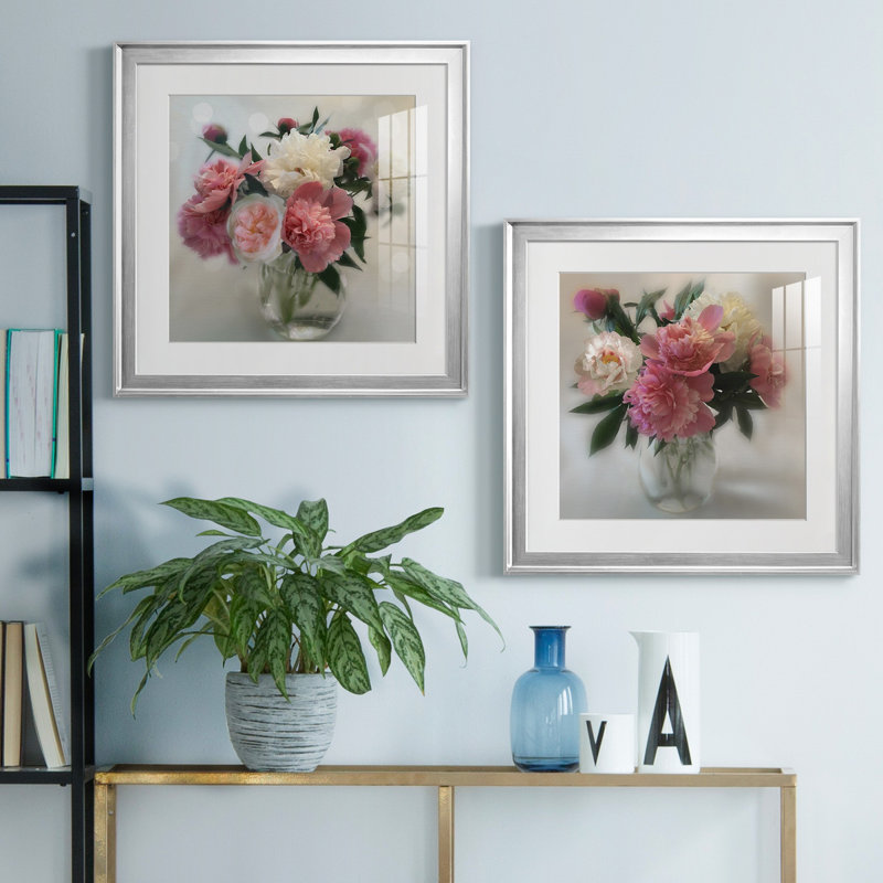 Peony Magic I - ensemble de 2 reproductions d'art graphique, Papier avec cadre argenté, H 22,5 po x l 45 po x P 1,5 po, Blanc