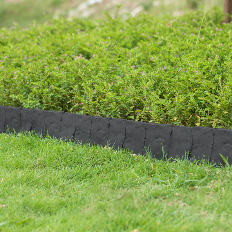 Gray Plastic Cobbled Stone Style Lawn Edging Set