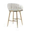 Tabouret de bar 26 po à hauteur de comptoir en velours pour îlot de cuisine avec dossier ondulé à la main, base chromée dorée et repose-pieds-95938356