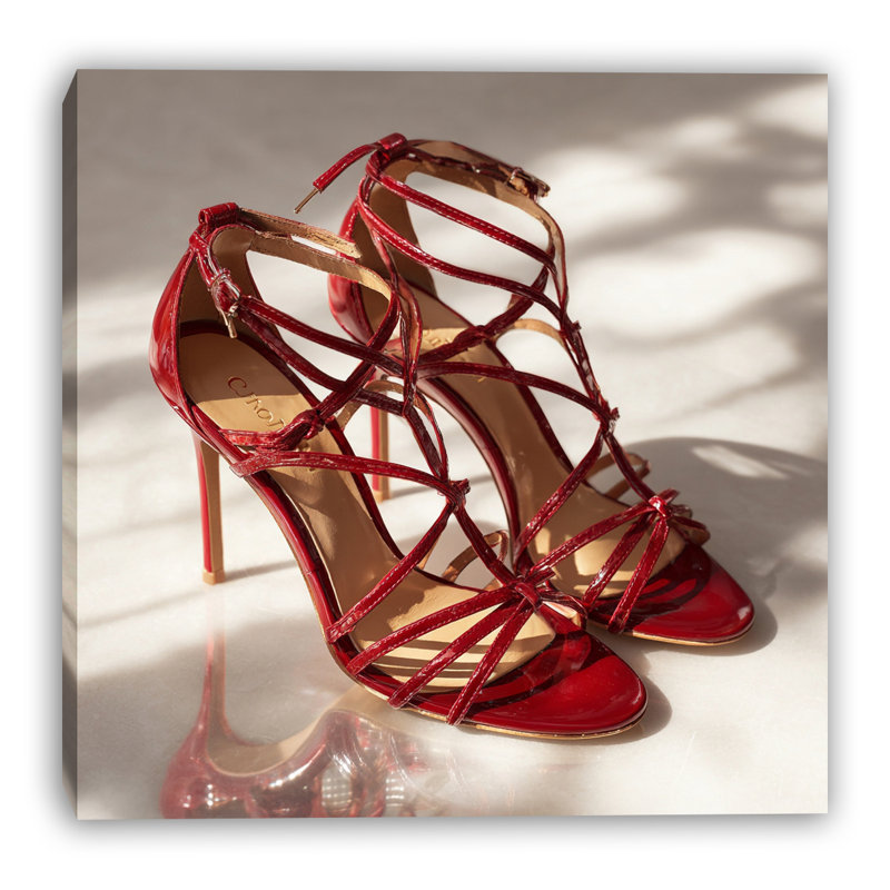 «Scarlet Heels», art mural sur toile tendue, H 40 po x l 40 po x P 1,5 po