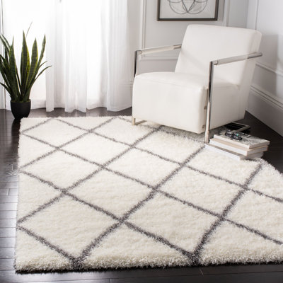 Amhold Shag Performance Geometric Rug