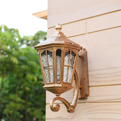 Belew Aluminium Wall Light