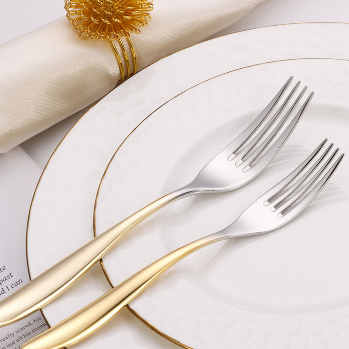 20 Pc Flatware Set Gold with Wavy Handle