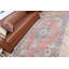 Tapis turc rétro fabriqué à la main avec motif de médaillon floral rouge et bleu pour décoration intérieure bohème et présentation de tapis antique unique