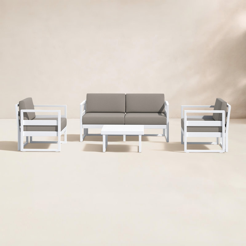 Ensemble de conversation pour patio 4 personnes Lane avec coussins en acrylique, Toile taupe Sunbrella®, Blanc